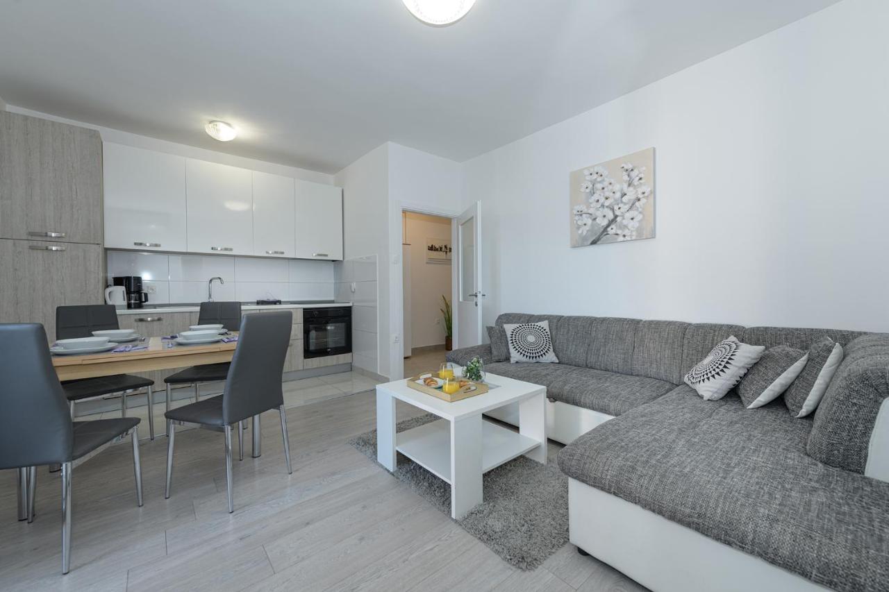 Apartmani Tena เซลเซ ภายนอก รูปภาพ